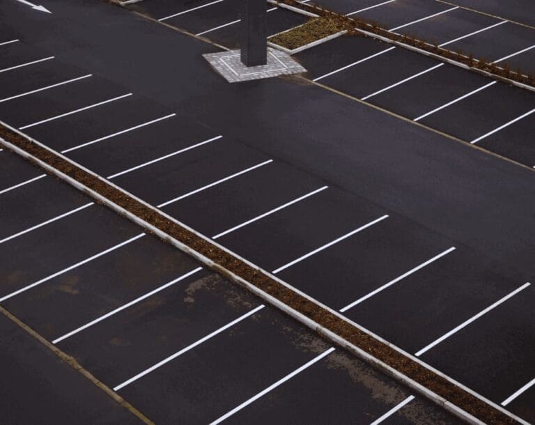pavement striping Florida parking lot